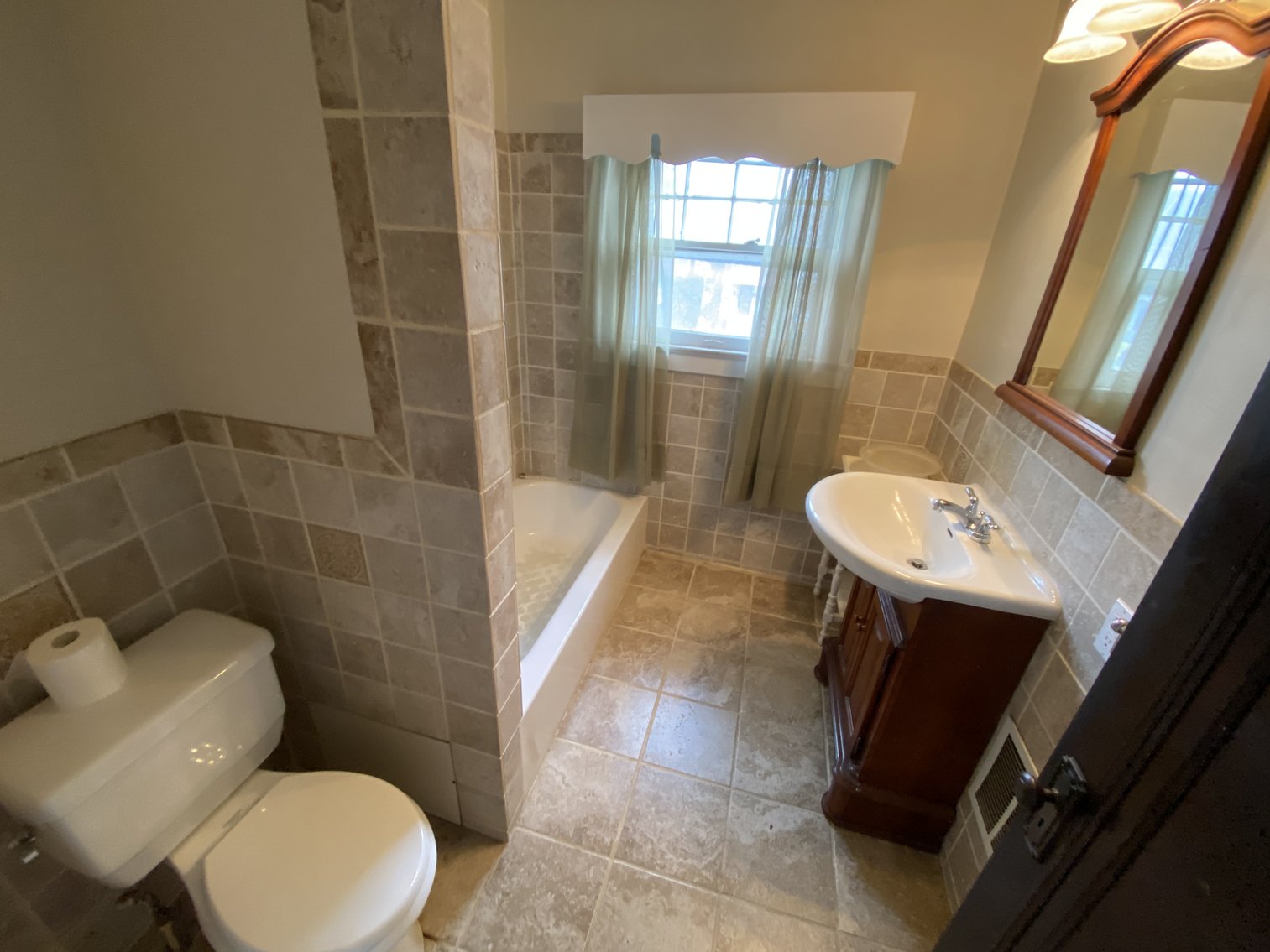 Image for ABSOLUTE AUCTION! - 2115 Upton Avenue