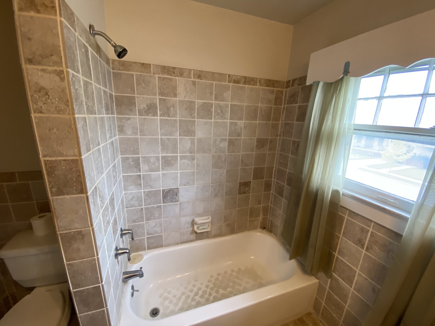 Image for ABSOLUTE AUCTION! - 2115 Upton Avenue