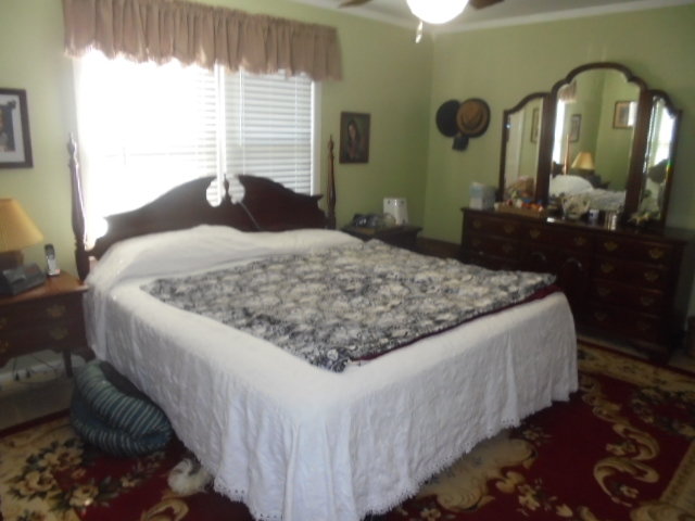 Image for REAL ESTATE (UNDER CONTRACT) & ESTATE PERSONAL PROPERTY AUCTION