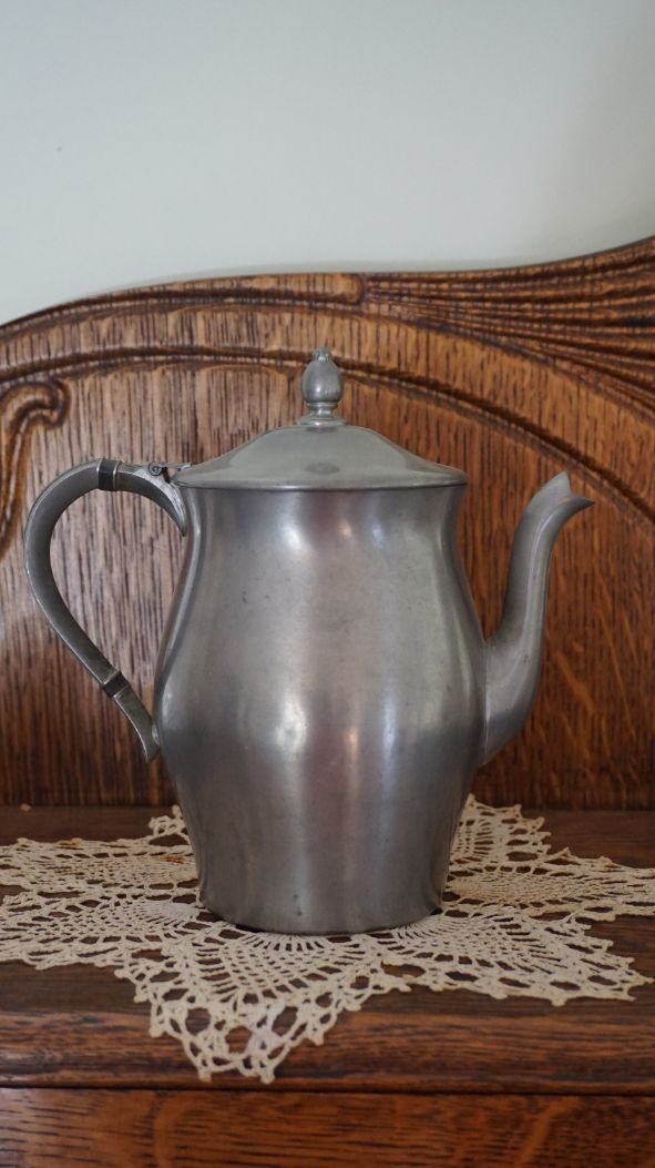 Image for Chincoteague Room and Contents Online Auction