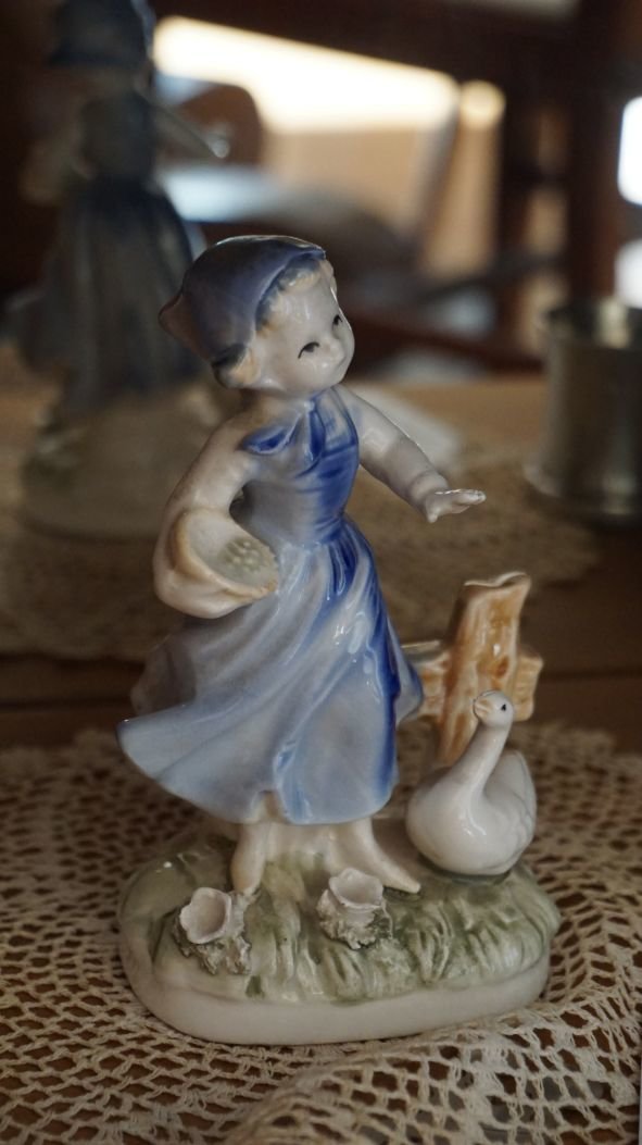 Image for Chincoteague Room and Contents Online Auction