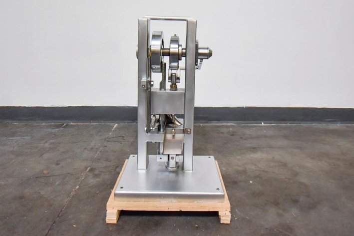 Image for MJK0053 Manual Single Punch Tablet Press