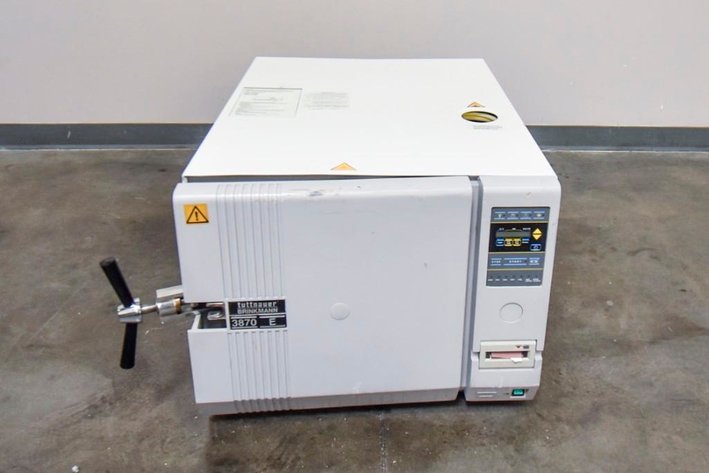 Image for ***SOLD***MJK0128 Tuttnauer Brinkmann Autoclave MDL 3870 E