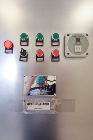 Image for ***SOLD***MJK0153 GHJ 200 V-Blender with Intensifier Bar 2000L