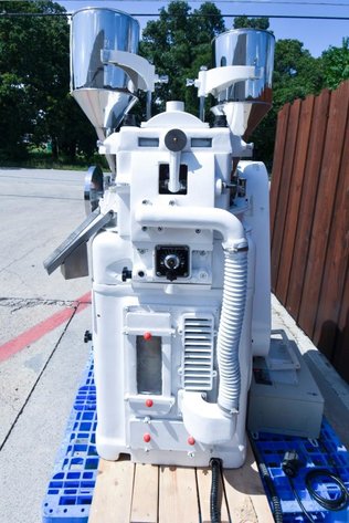 Image for MJK0161 White Tablet Press 33 Station