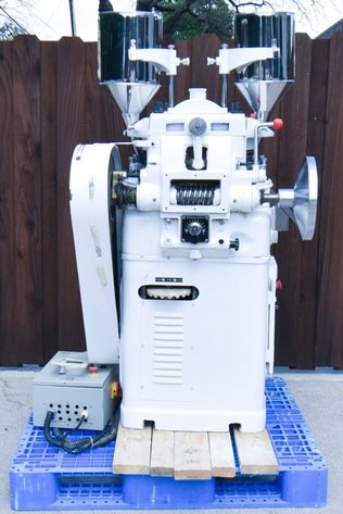 Image for MJK0161 White Tablet Press 33 Station