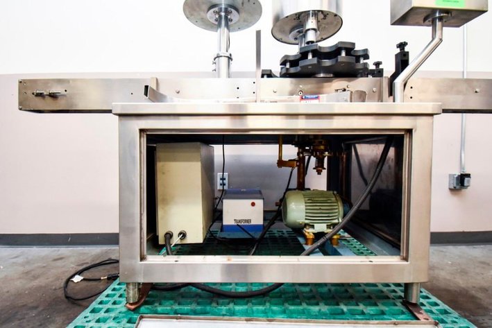 Image for ***SOLD*** MJK0163 Automatic Chuck Capper