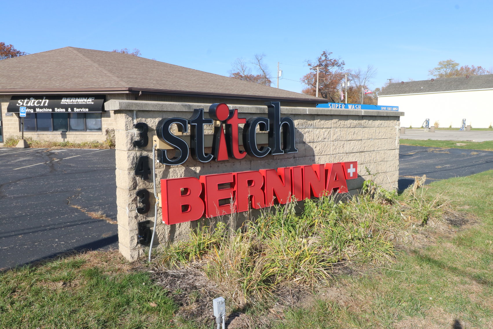 Image for MINIMUM BID AUCTION $275,000! 3435 N HOLLAND SYLVANIA RD