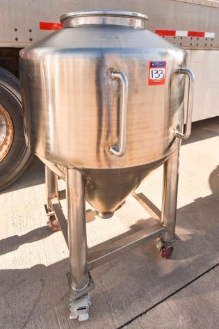 Image for ***SOLD***MJK0254 Liquid Tote on Casters