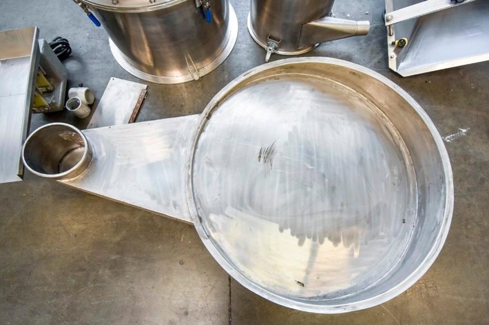 Image for MJK0284 Pallet of Pneumatic Feeder, Sifter Deck, Vibratory Feeder