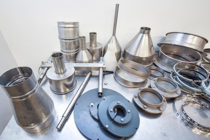 Image for MJK0304 Lot of Clamps/Flanges/Ducts