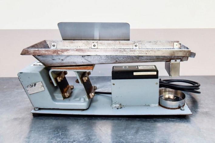 Image for MJK0312 Syntron Vibratory Deck MDL FT-01A