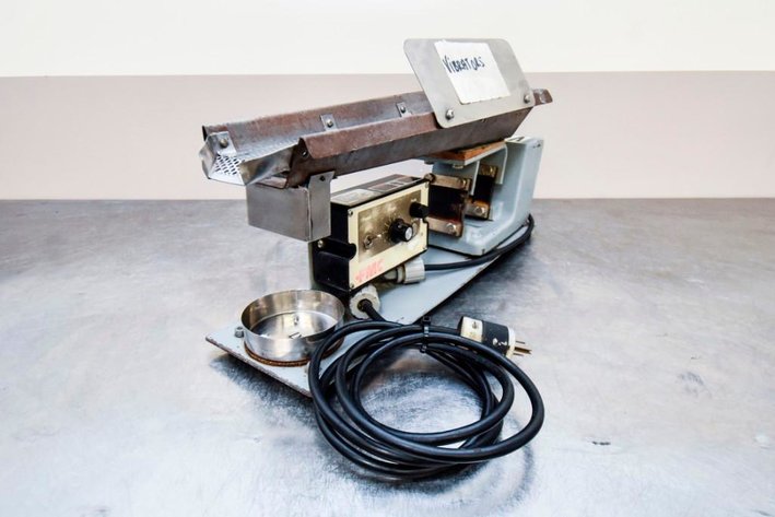 Image for MJK0312 Syntron Vibratory Deck MDL FT-01A