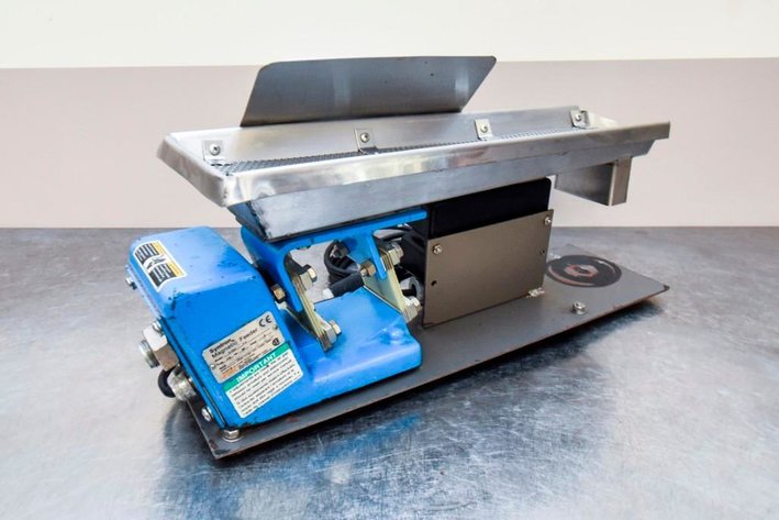 Image for MJK0314 Syntron Vibratory Deck MDL FT-01A