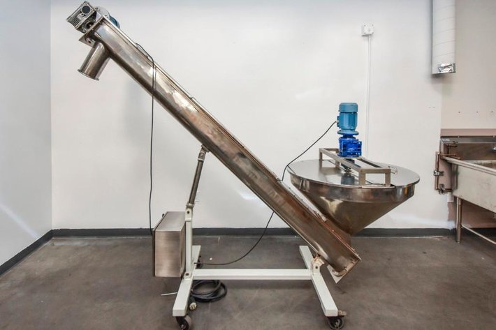 Image for ***SOLD*** MJK0325 LabH Powder Elevator MDL LX-4004