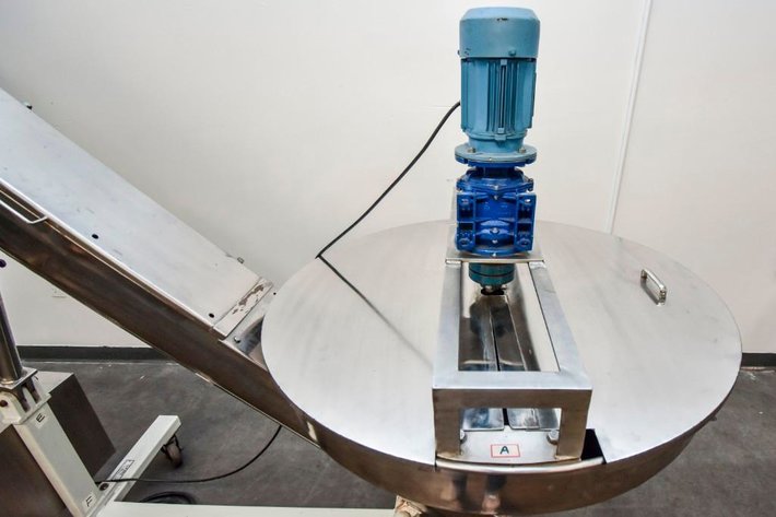 Image for ***SOLD*** MJK0325 LabH Powder Elevator MDL LX-4004