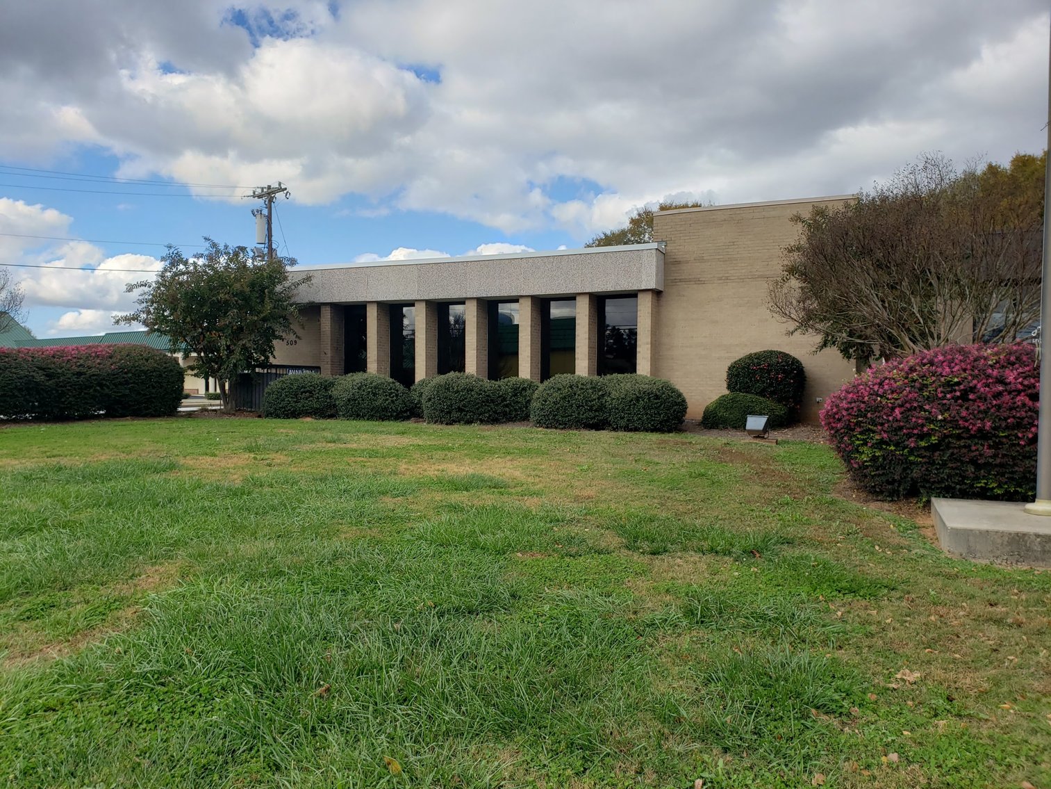 Honea Path, SC 2,301±SF Former Bank Branch on 1.18± Acres at 513 E