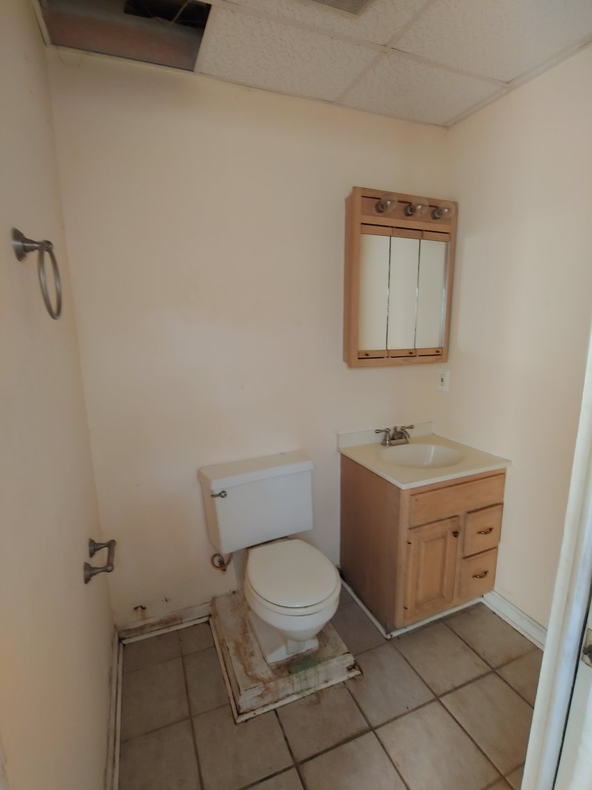 Image for BRICK AND WOOD SIDED TRI-LEVEL HOME 3 BR, 2½ BA ON 1.16 +/- ACRES IN 2 PARCELS