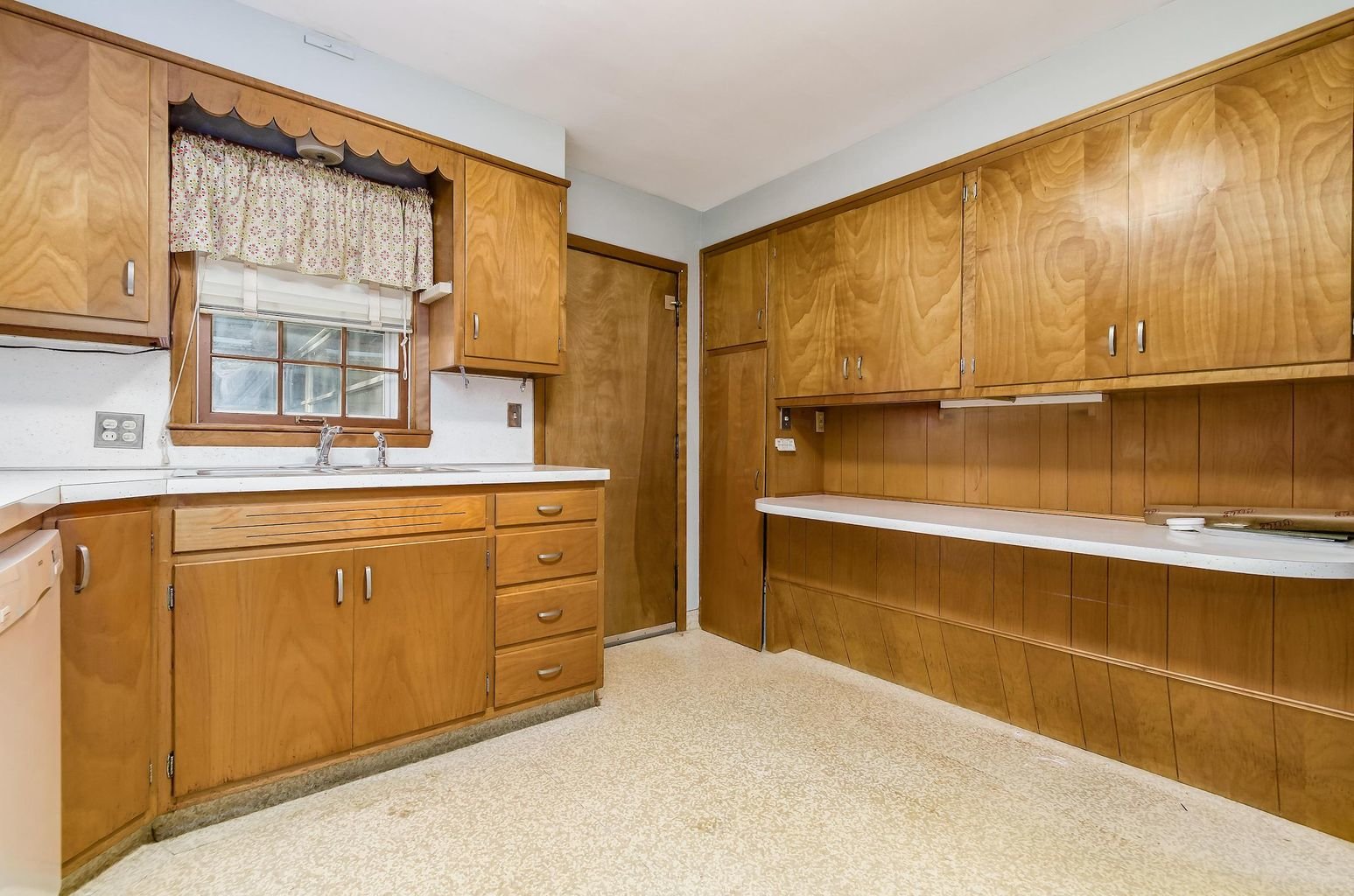 Image for 599 Glenmont