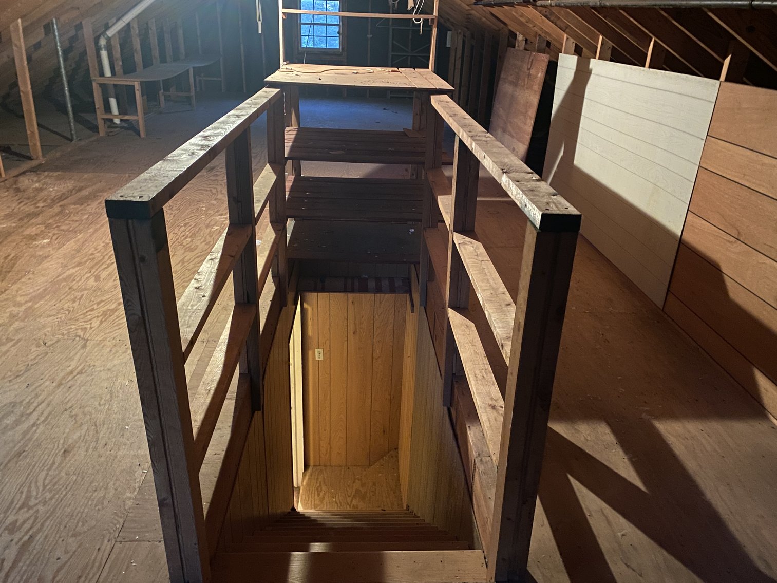 Image for 3 BR/3 BA Brick Home w/Walk-Out Basement on 1.6 +/- Acres in Charlottesville, VA--SELLING to the HIGHEST BIDDER!!