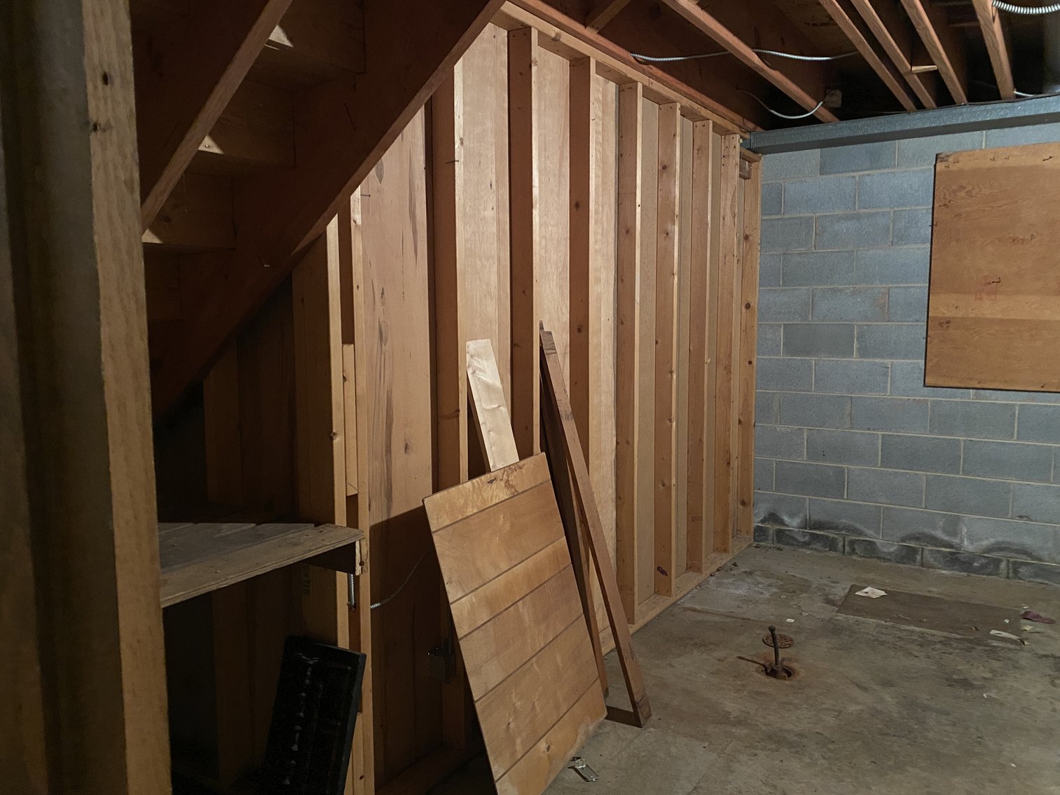 Image for 3 BR/3 BA Brick Home w/Walk-Out Basement on 1.6 +/- Acres in Charlottesville, VA--SELLING to the HIGHEST BIDDER!!