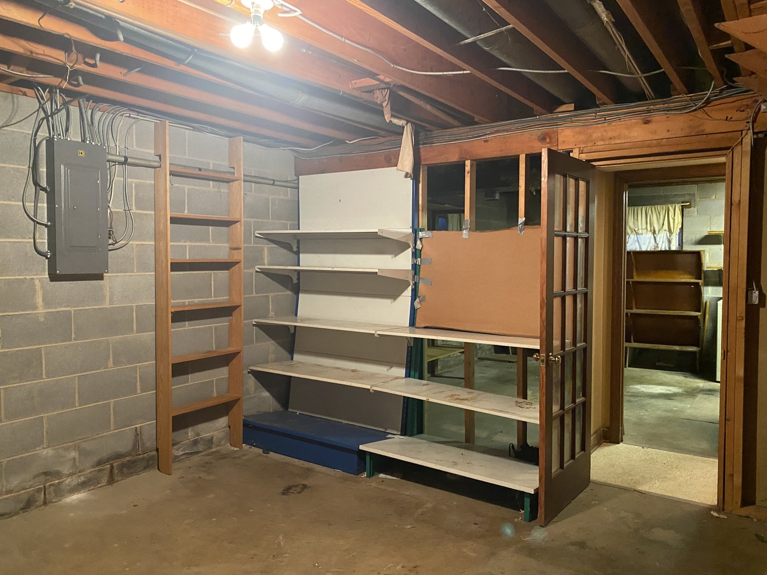 Image for 3 BR/3 BA Brick Home w/Walk-Out Basement on 1.6 +/- Acres in Charlottesville, VA--SELLING to the HIGHEST BIDDER!!