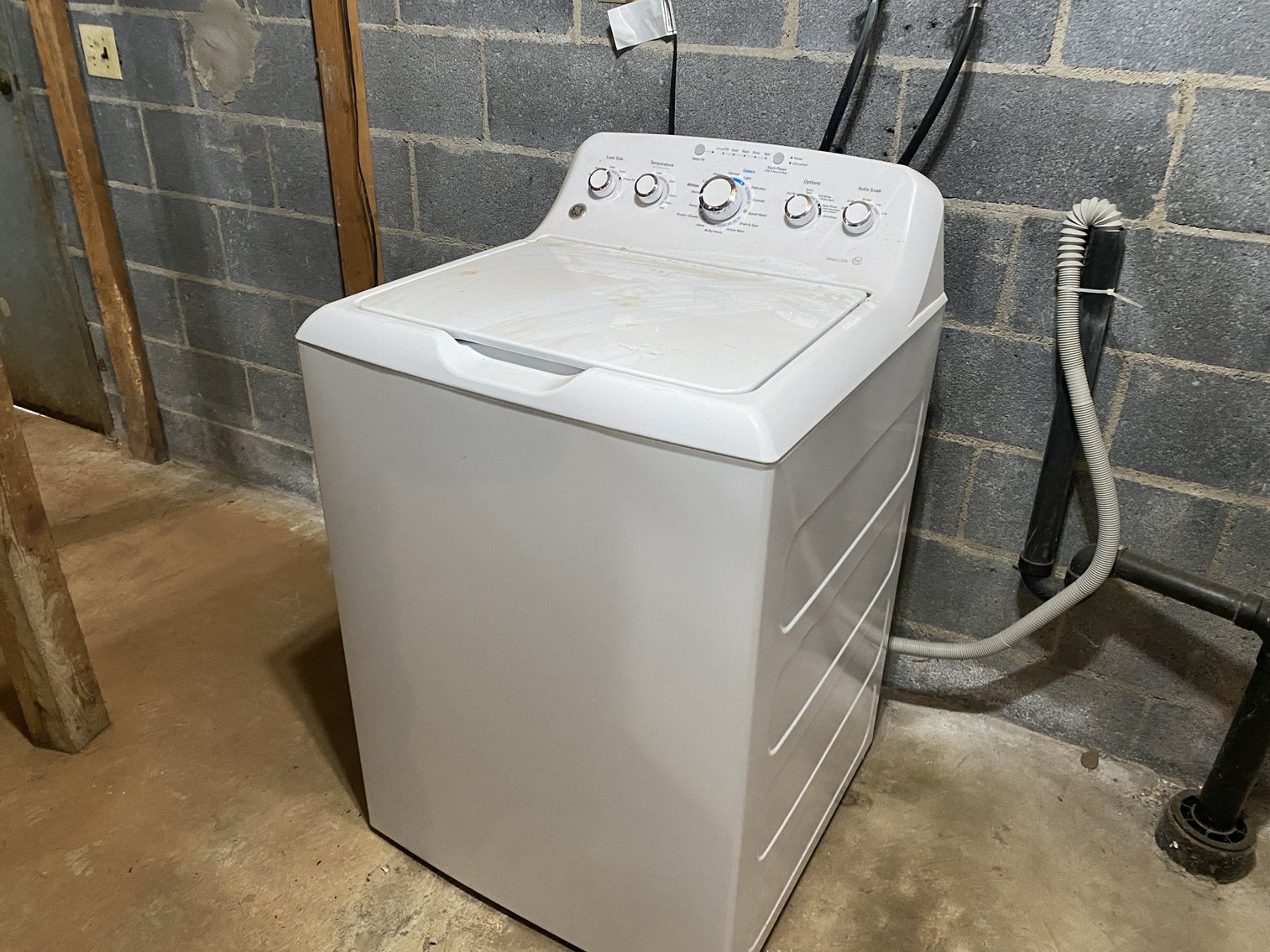 Image for 3 BR/2 BA Home w/Detached 2 Bay Shop/Garage on 2.2 +/- Acres in Madison County, VA--SELLING to the HIGHEST BIDDER!!