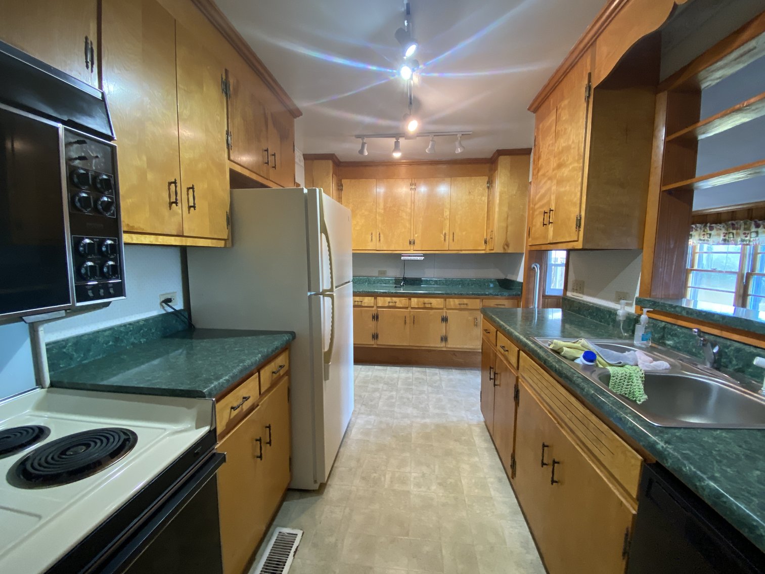 Image for 3 BR/2 BA Home w/Detached 2 Bay Shop/Garage on 2.2 +/- Acres in Madison County, VA--SELLING to the HIGHEST BIDDER!!