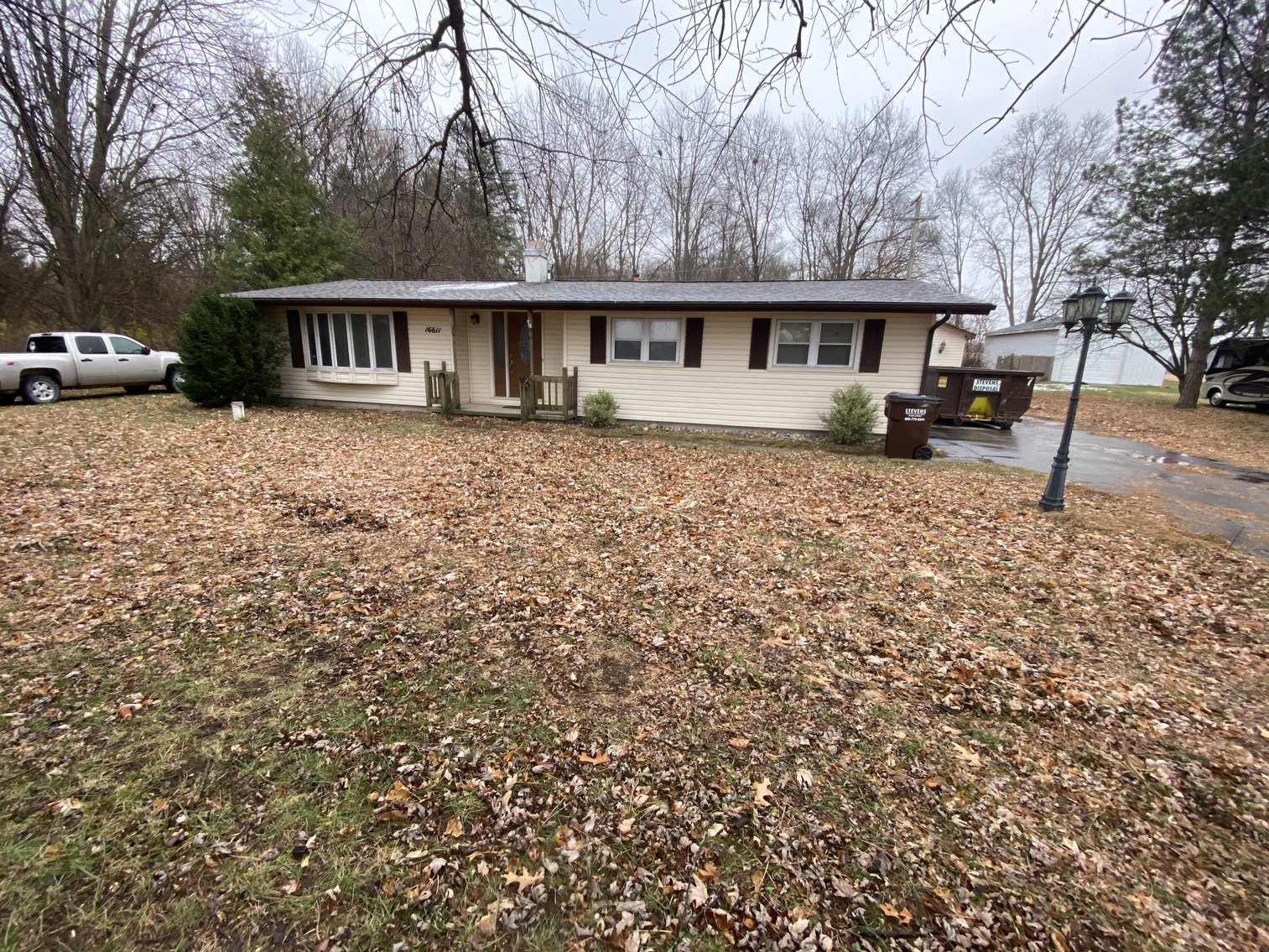 Image for MINIMUM BID AUCTION $77,000! 16611 DIXON RD