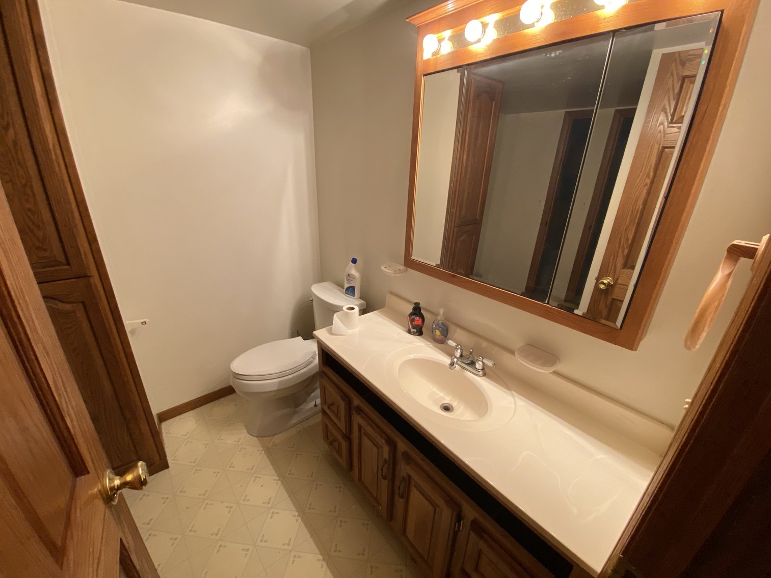 Image for MINIMUM BID AUCTION $77,000! 16611 DIXON RD