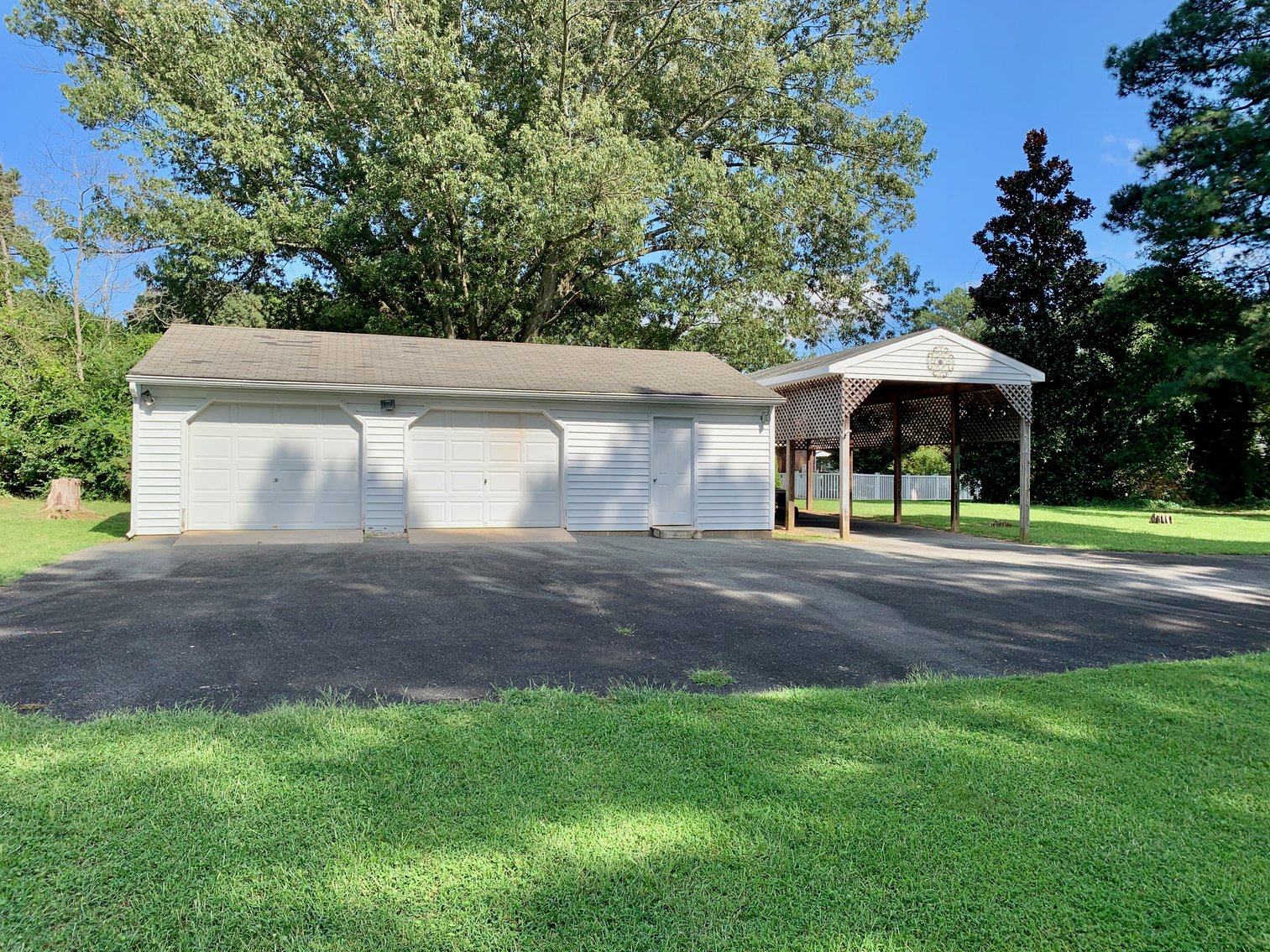 Image for 5 BR/2 BA Home w/Extra Lot, Rappahannock River View & Access**Only 1 Block Off the River in Tappahannock, VA