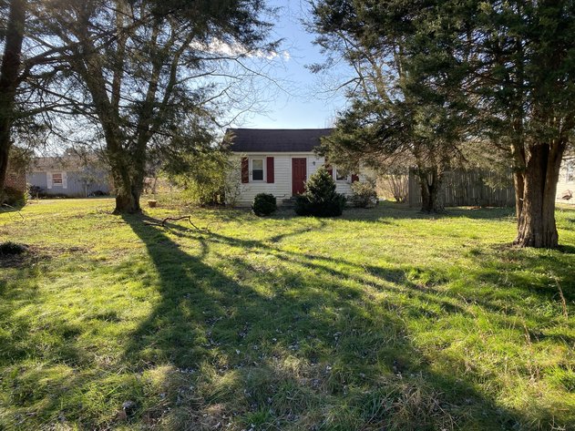 Image for 576 SF Northern Neck Cottage - 0.83 AC Lot - Easy Access To Tappahannock, Warsaw & More - 13620 Richmond Rd., Farnham, VA 22460
