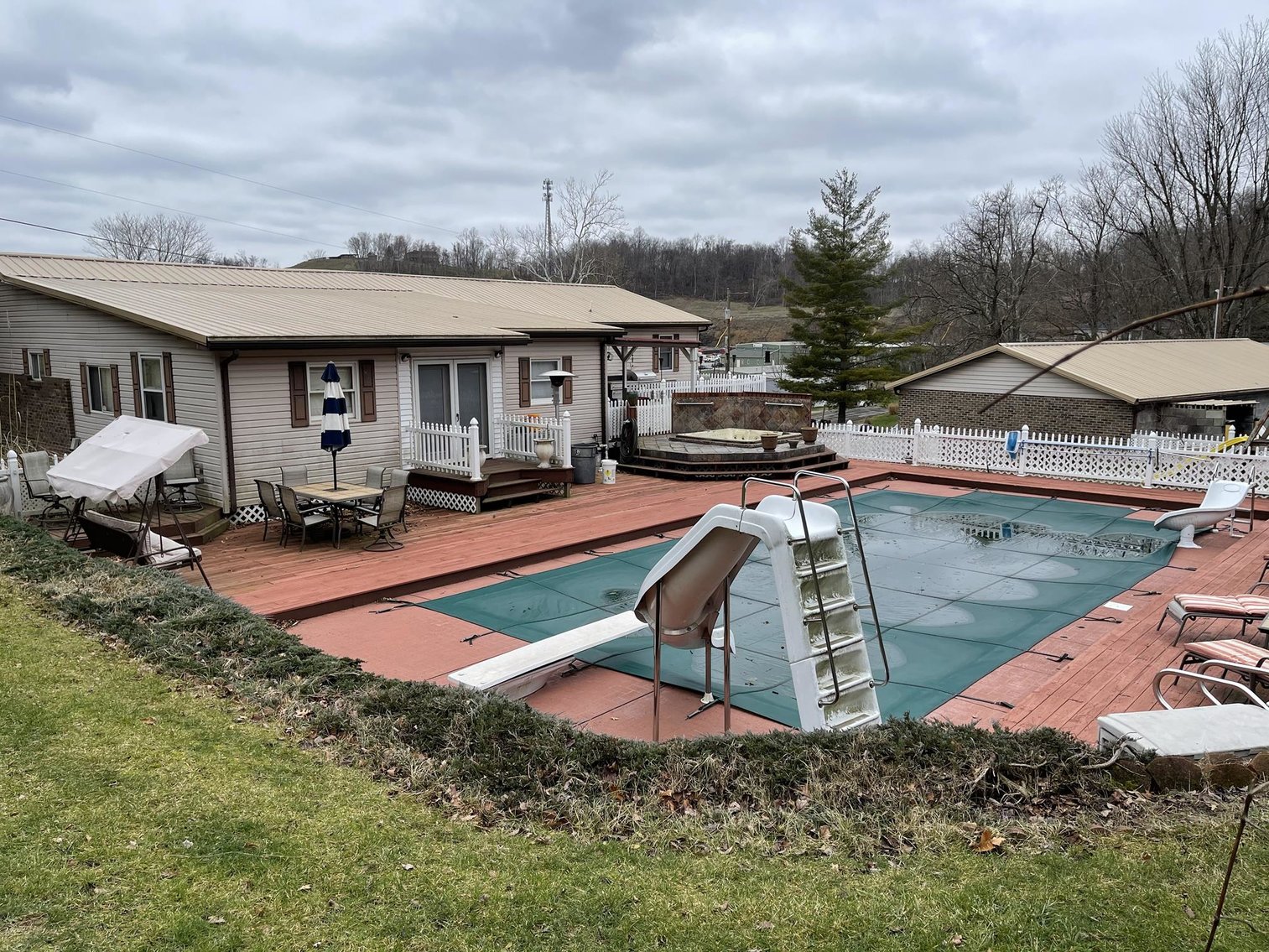 Image for 5-Bedroom Home w/3-Stall Garage