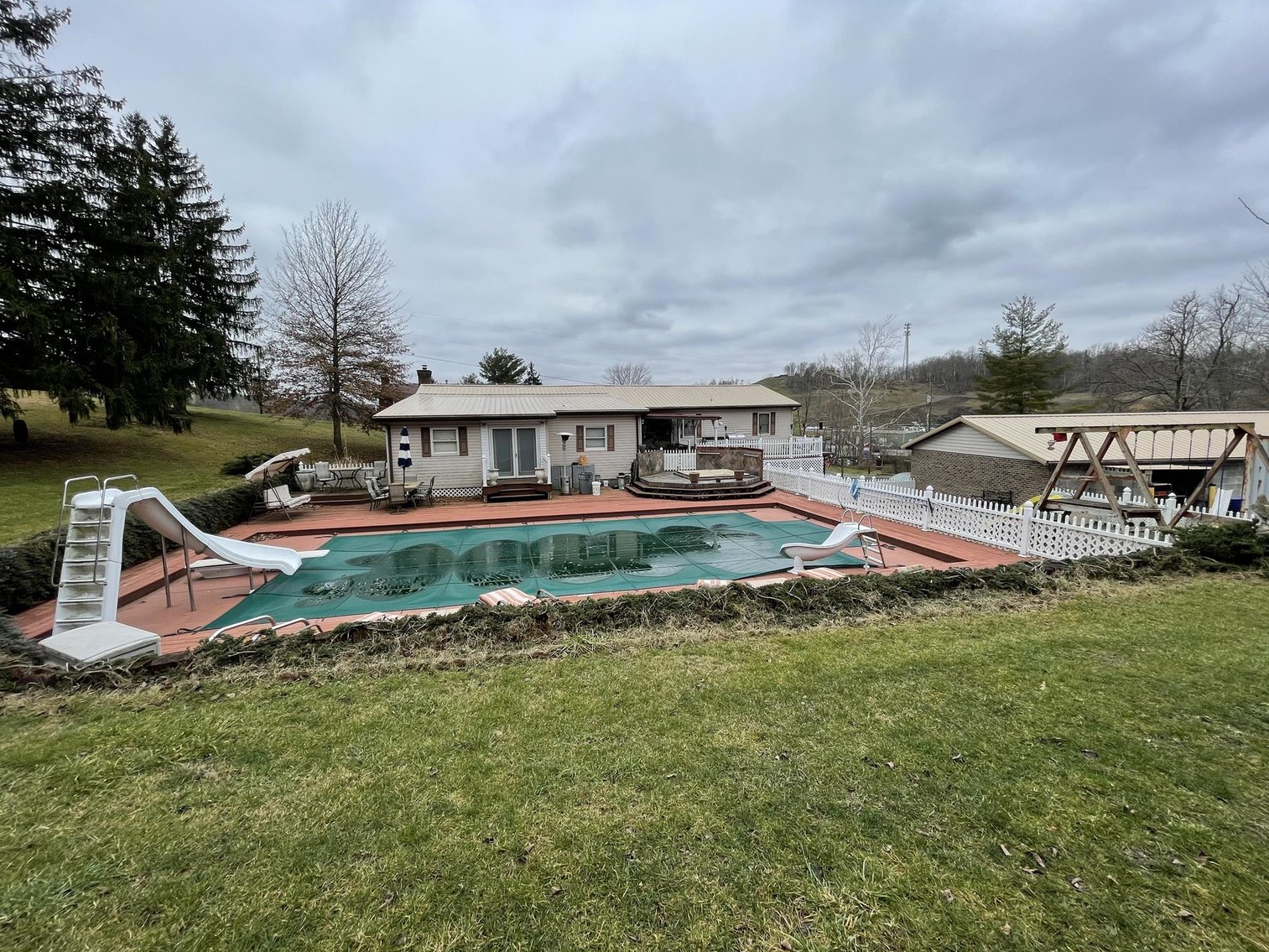 Image for 5-Bedroom Home w/3-Stall Garage