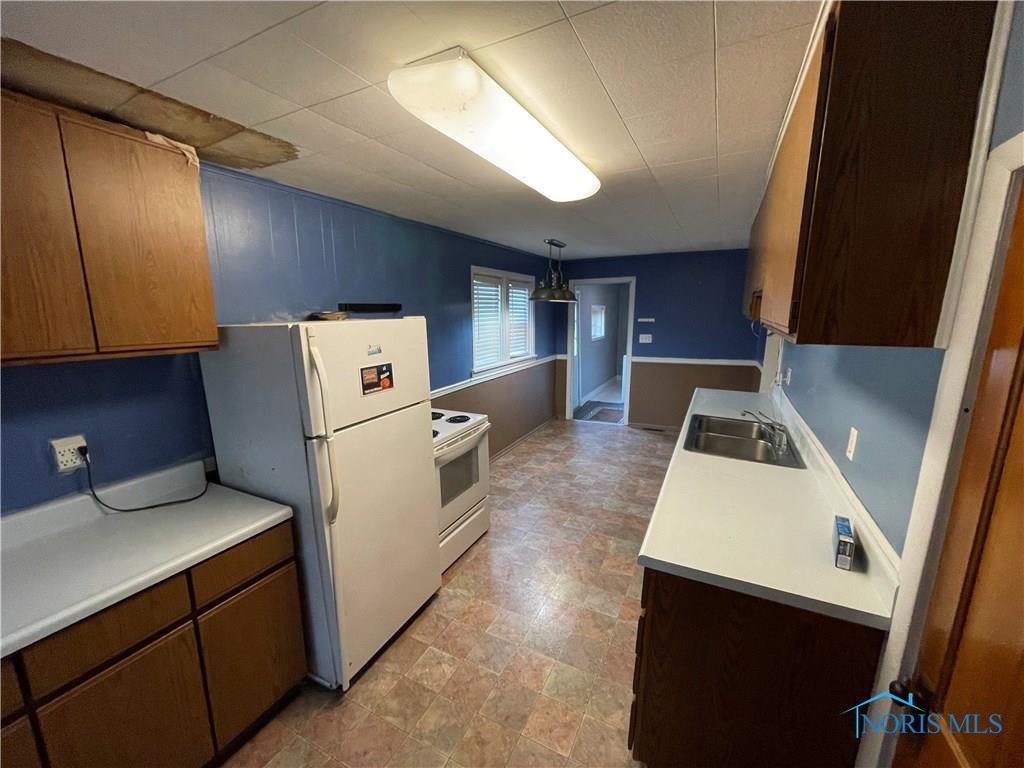 Image for MINIMUM BID AUCTION $50,000! 650 STRONG ST