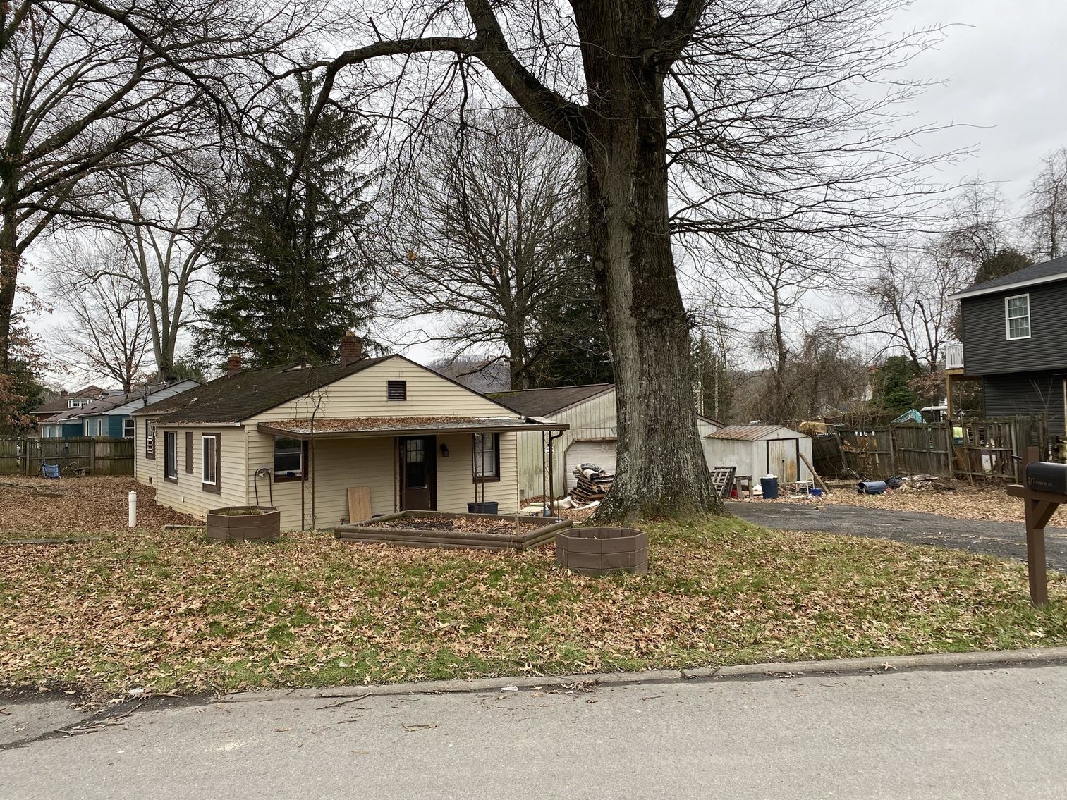 Image for SOLD $107,250 - 4 Bedroom, 1.5 Bath Home