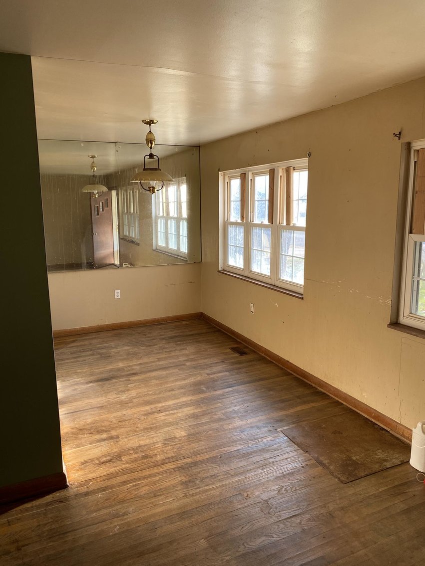 Image for SOLD $25,575 - Spacious 2-Bedroom with Additional Garage