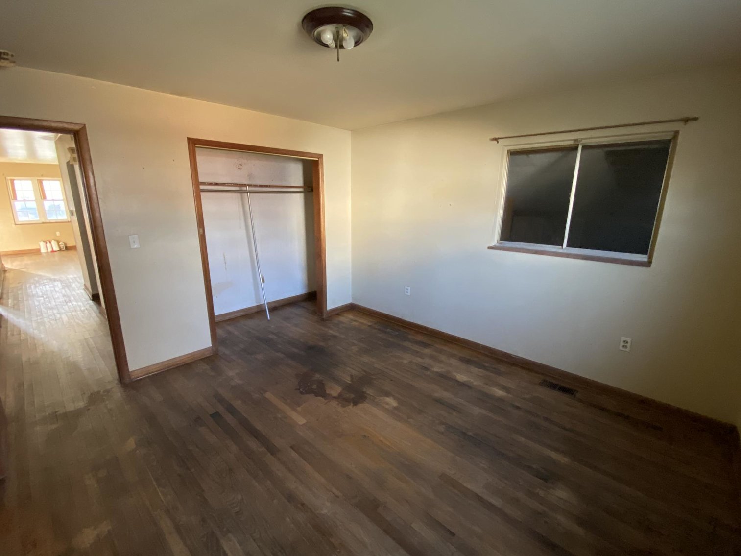 Image for SOLD $25,575 - Spacious 2-Bedroom with Additional Garage
