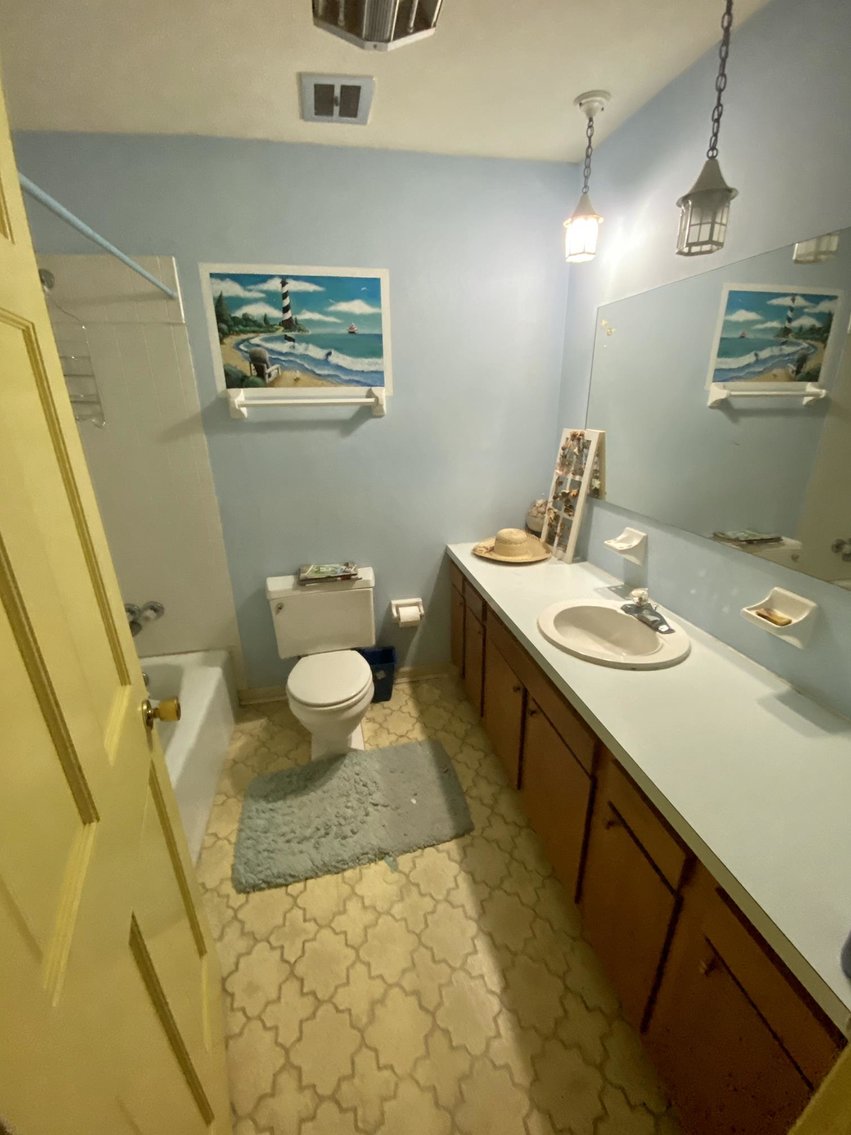 Image for SOLD $43,120 - 3 Bedroom in Elkview Being Sold to the Highest Bidder