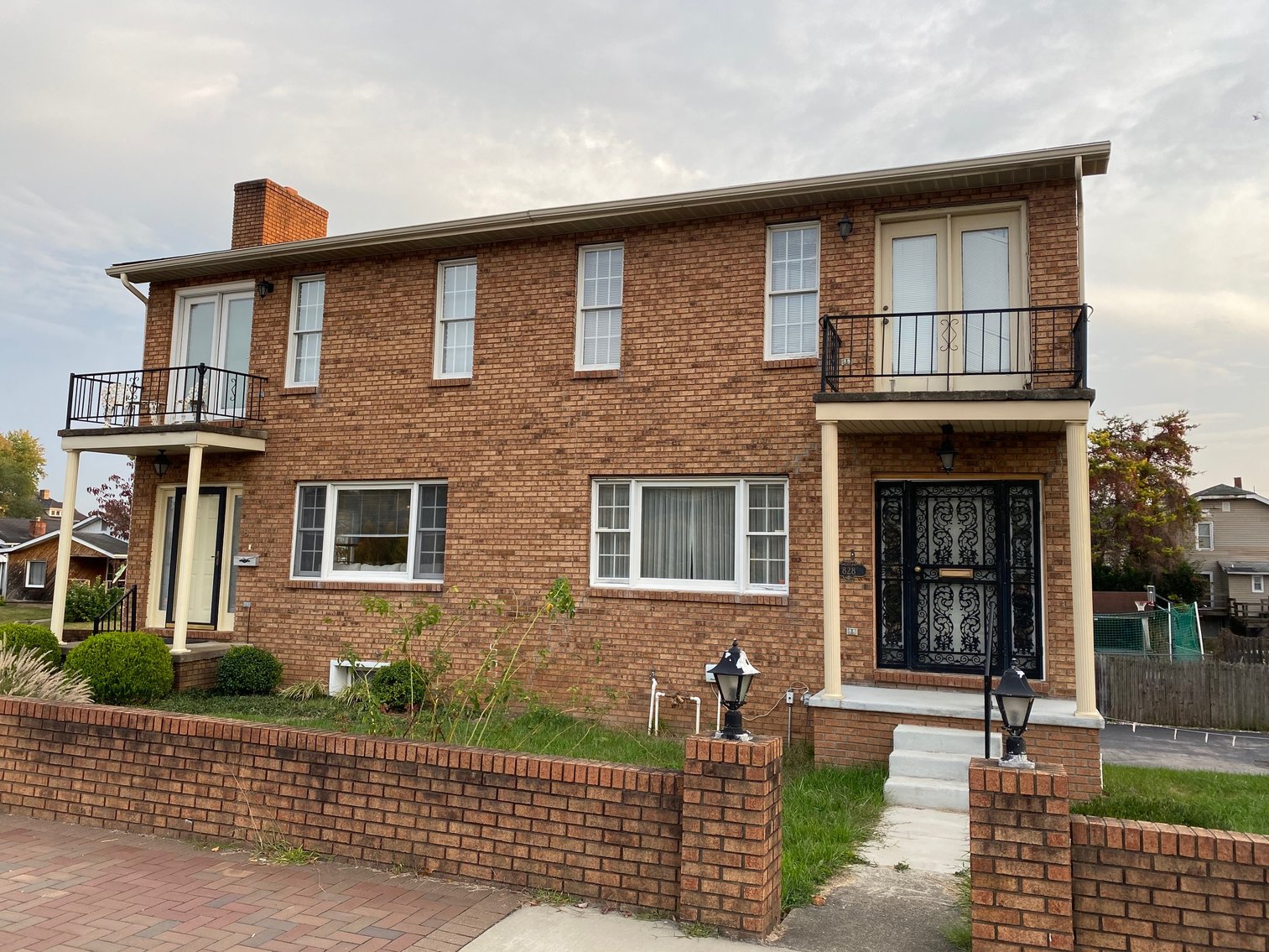 Image for SOLD $99,000 - Large Townhome Overlooking the Kanawha River