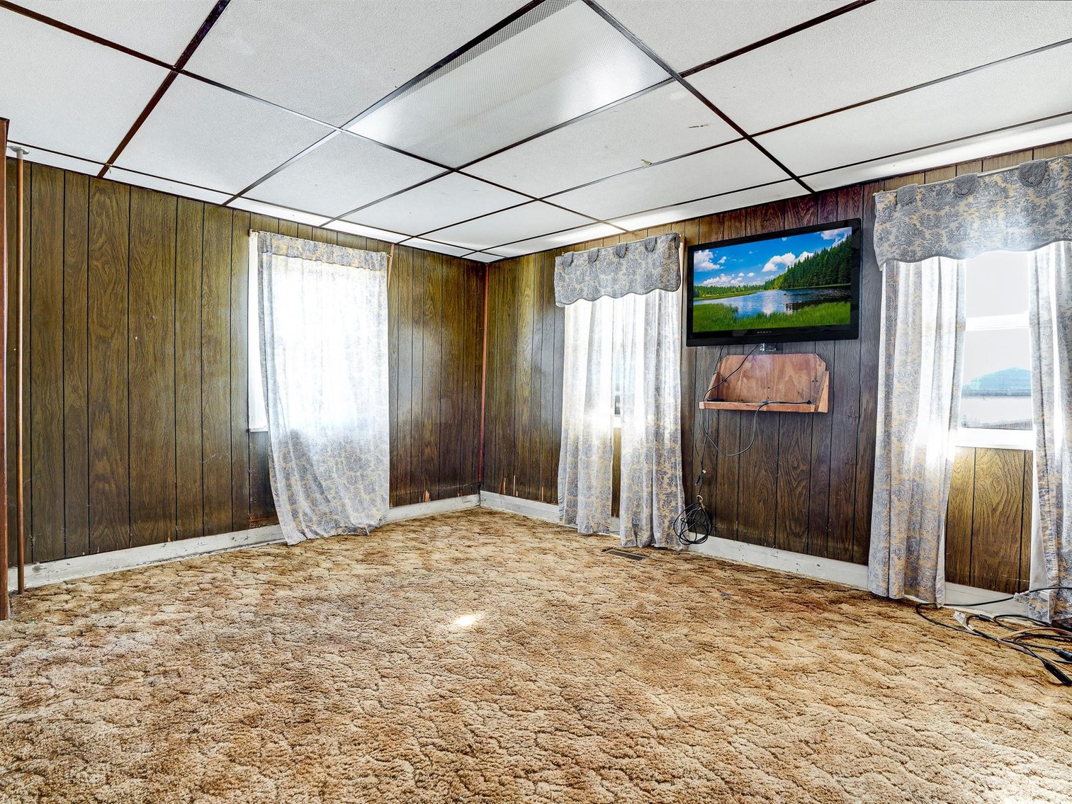 Image for ABSOLUTE AUCTION! 10 Acre Farm FIXER UPPER - Jonestown, PA