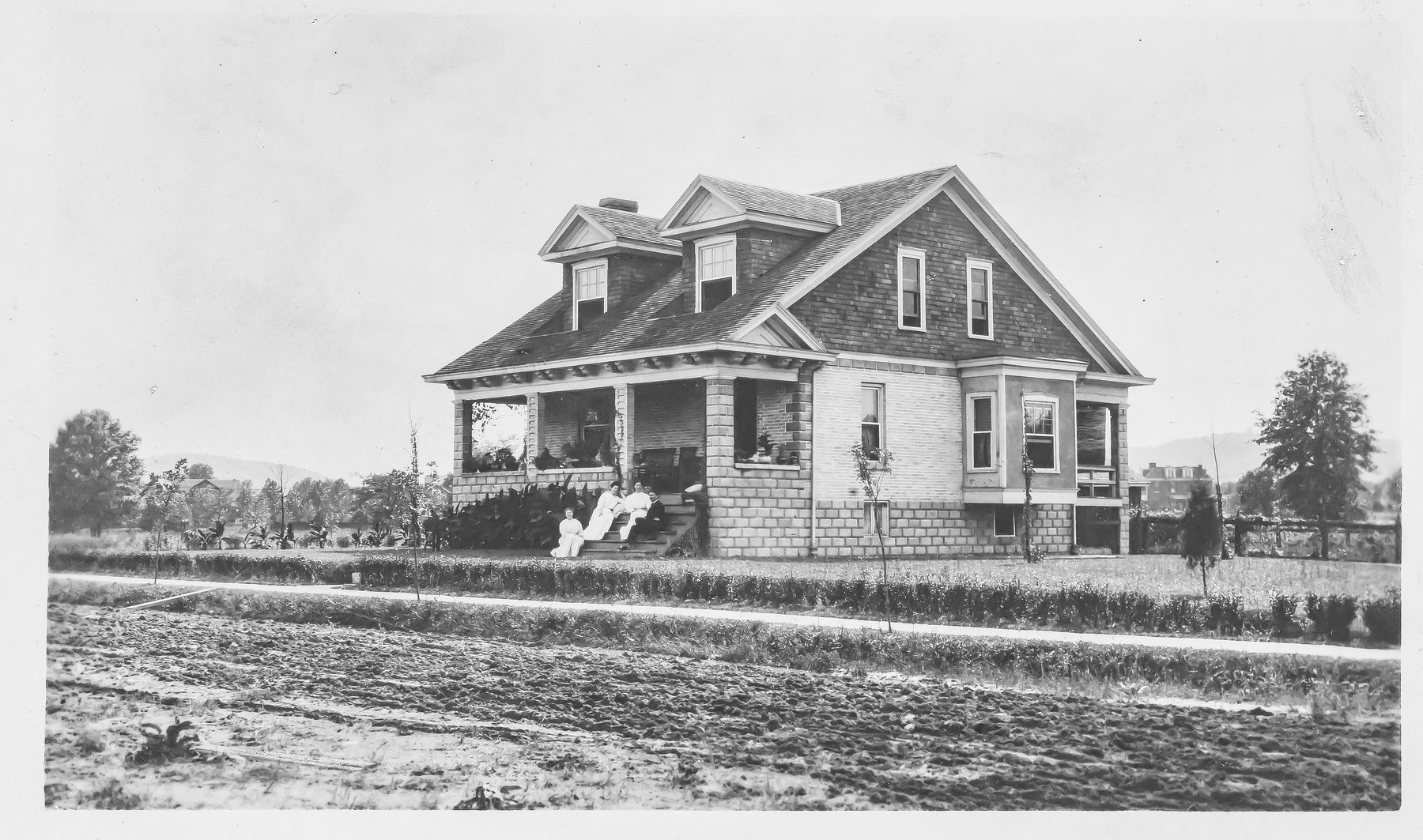 Image for Absolute Real Estate Auction - 4802 S. 4th St., 40214 (Just off Southern Parkway)