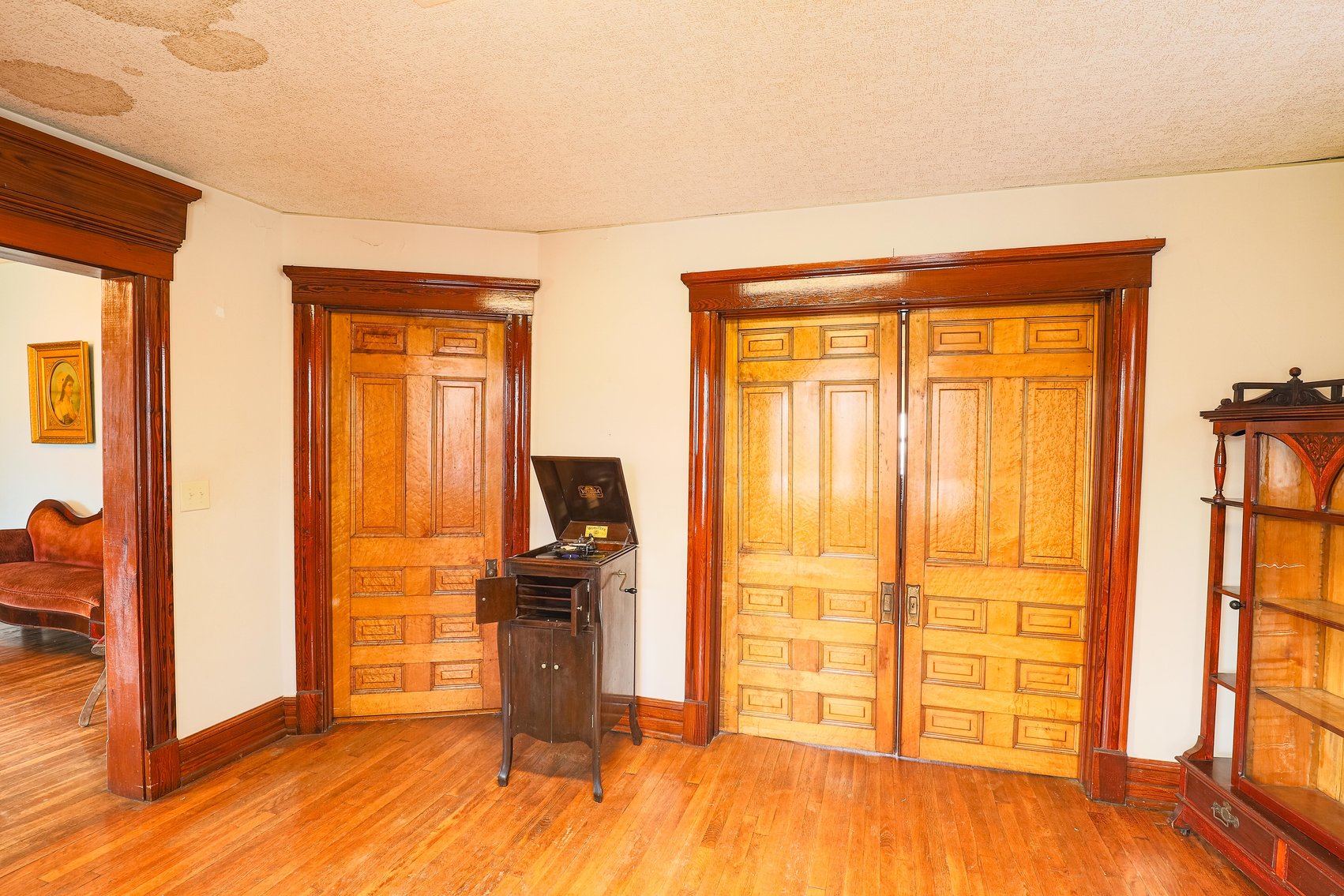 Image for Absolute Real Estate Auction - 4802 S. 4th St., 40214 (Just off Southern Parkway)