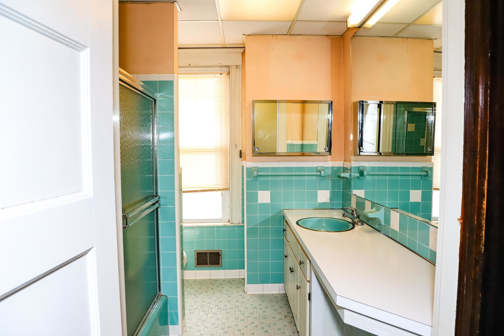 Image for Absolute Real Estate Auction - 4802 S. 4th St., 40214 (Just off Southern Parkway)