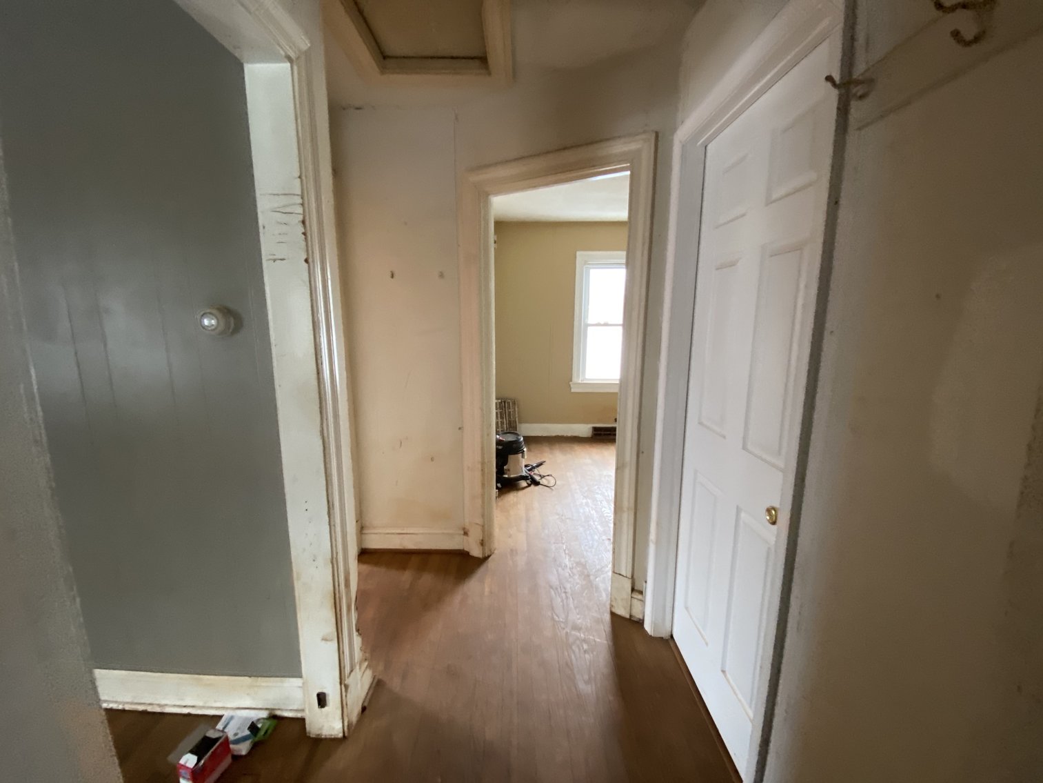 Image for 2 BR/1 BA Investment Property Minutes From UVA, Hospitals & I-64--SELLS to the HIGHEST BIDDER!!