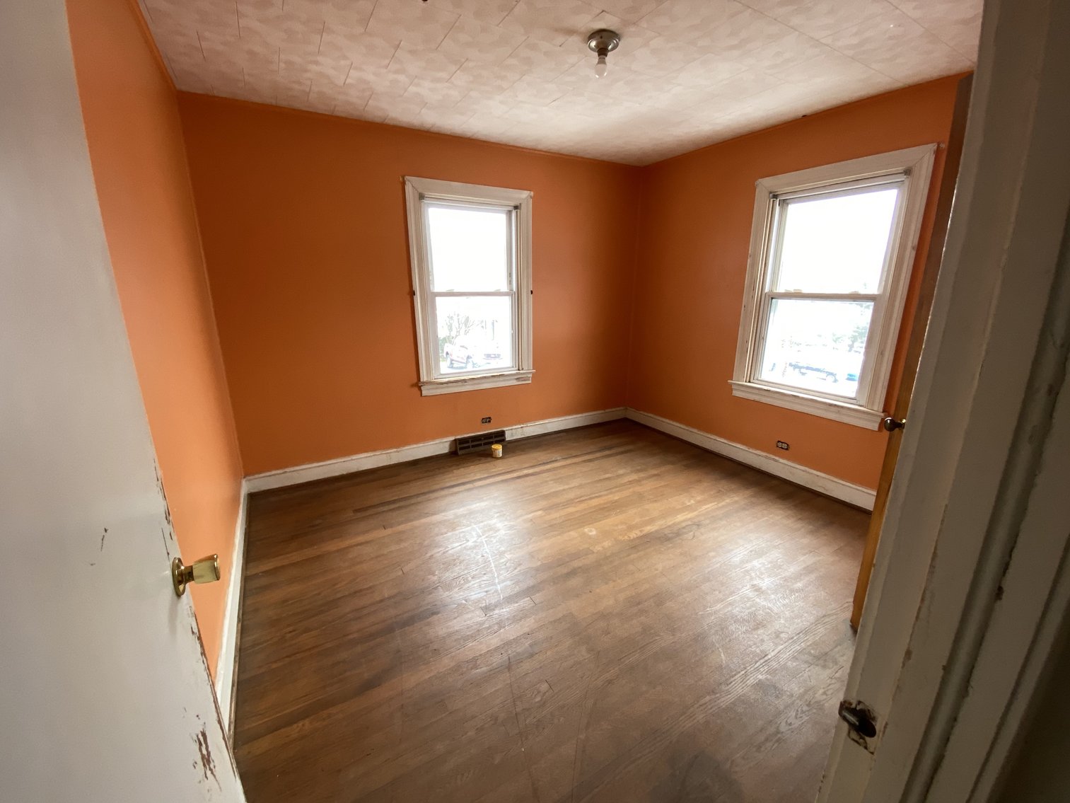 Image for 2 BR/1 BA Investment Property Minutes From UVA, Hospitals & I-64--SELLS to the HIGHEST BIDDER!!