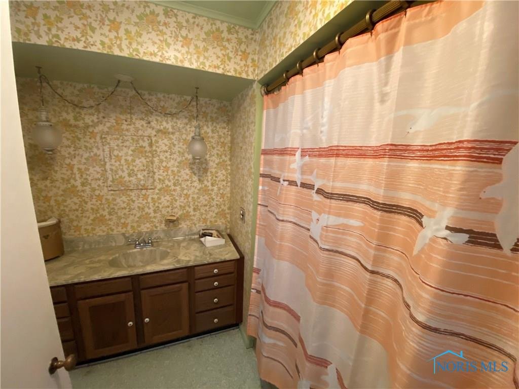 Image for MIN BID AUCTION $50,000! 7749 W CENTRAL AVE