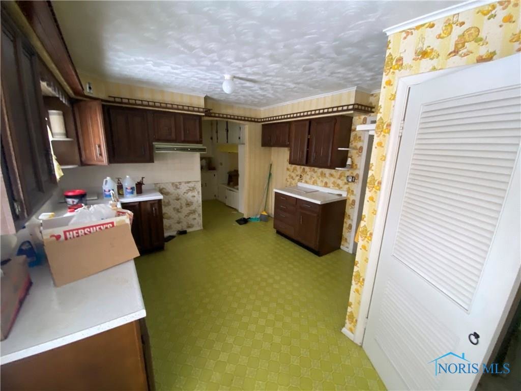 Image for MIN BID AUCTION $50,000! 7749 W CENTRAL AVE