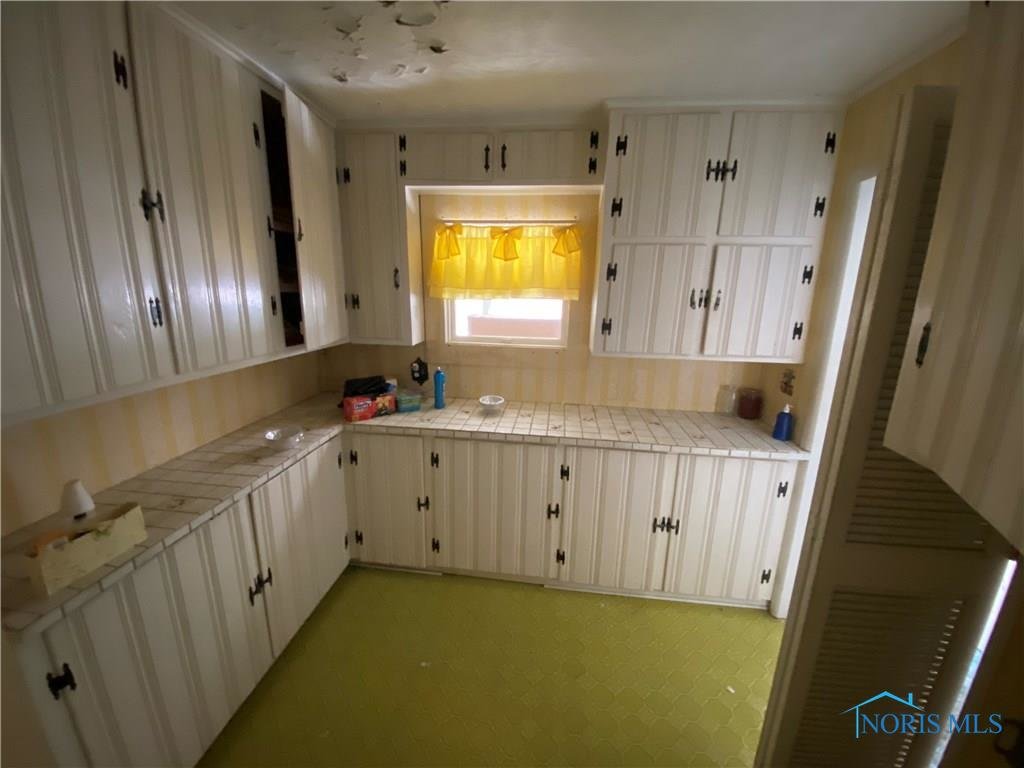 Image for MIN BID AUCTION $50,000! 7749 W CENTRAL AVE