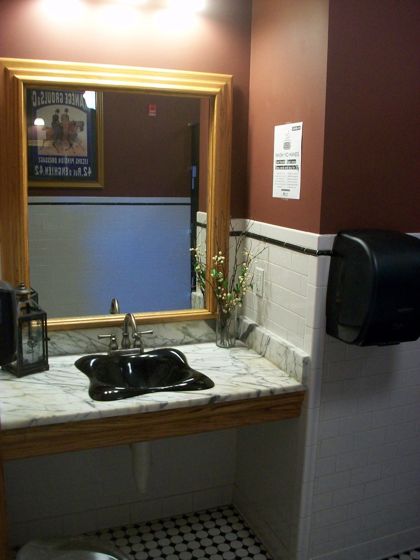 Image for COMMERCIAL BUILDING - HARRISONBURG, VA